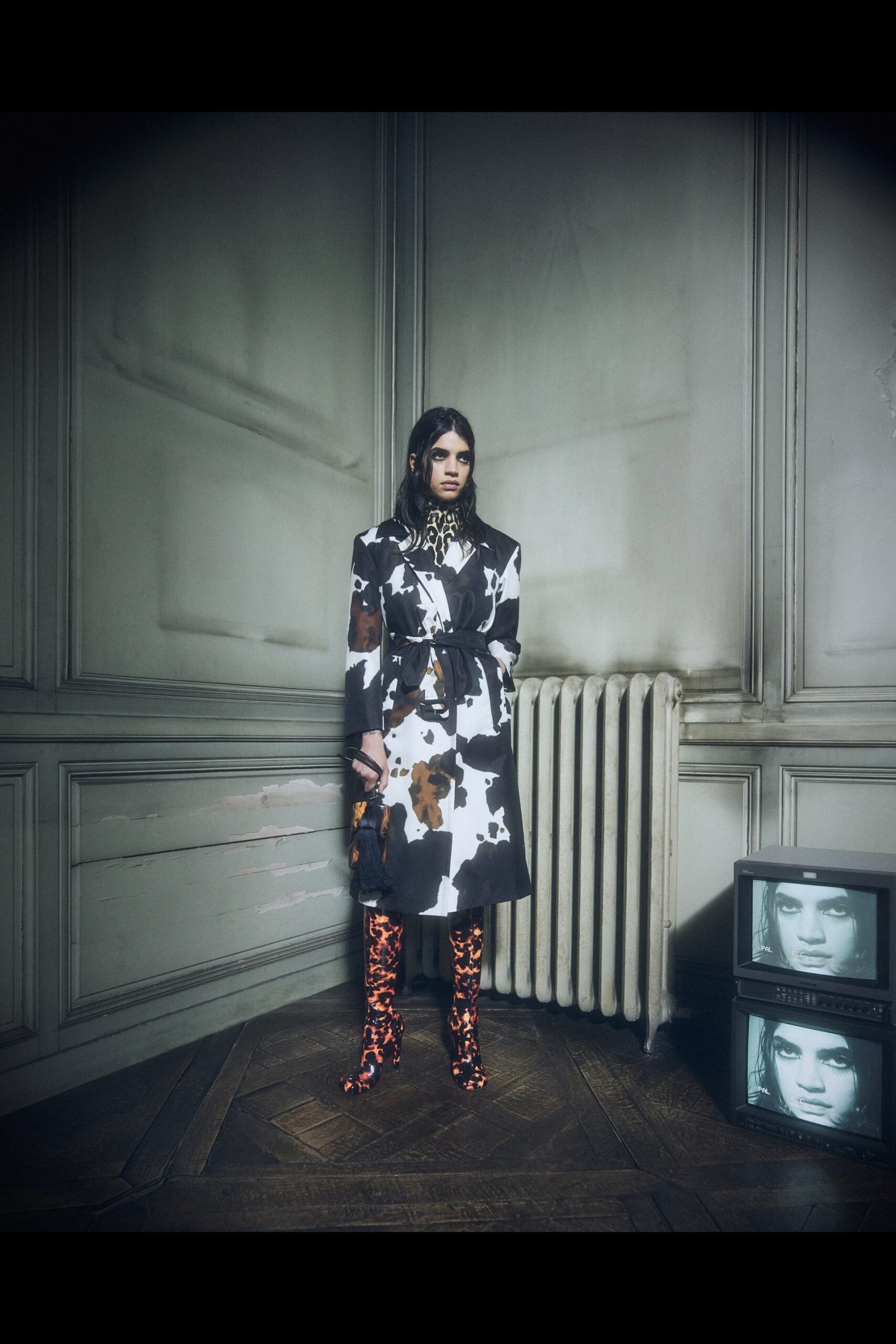00009-dries-van-noten-fall-2022-ready-to-wear-paris-credit-casper-sejersen-1.jpg