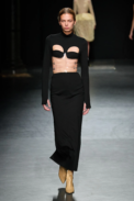 00010-christopher-kane-spring-2023-ready-to-wear-credit-gorunway