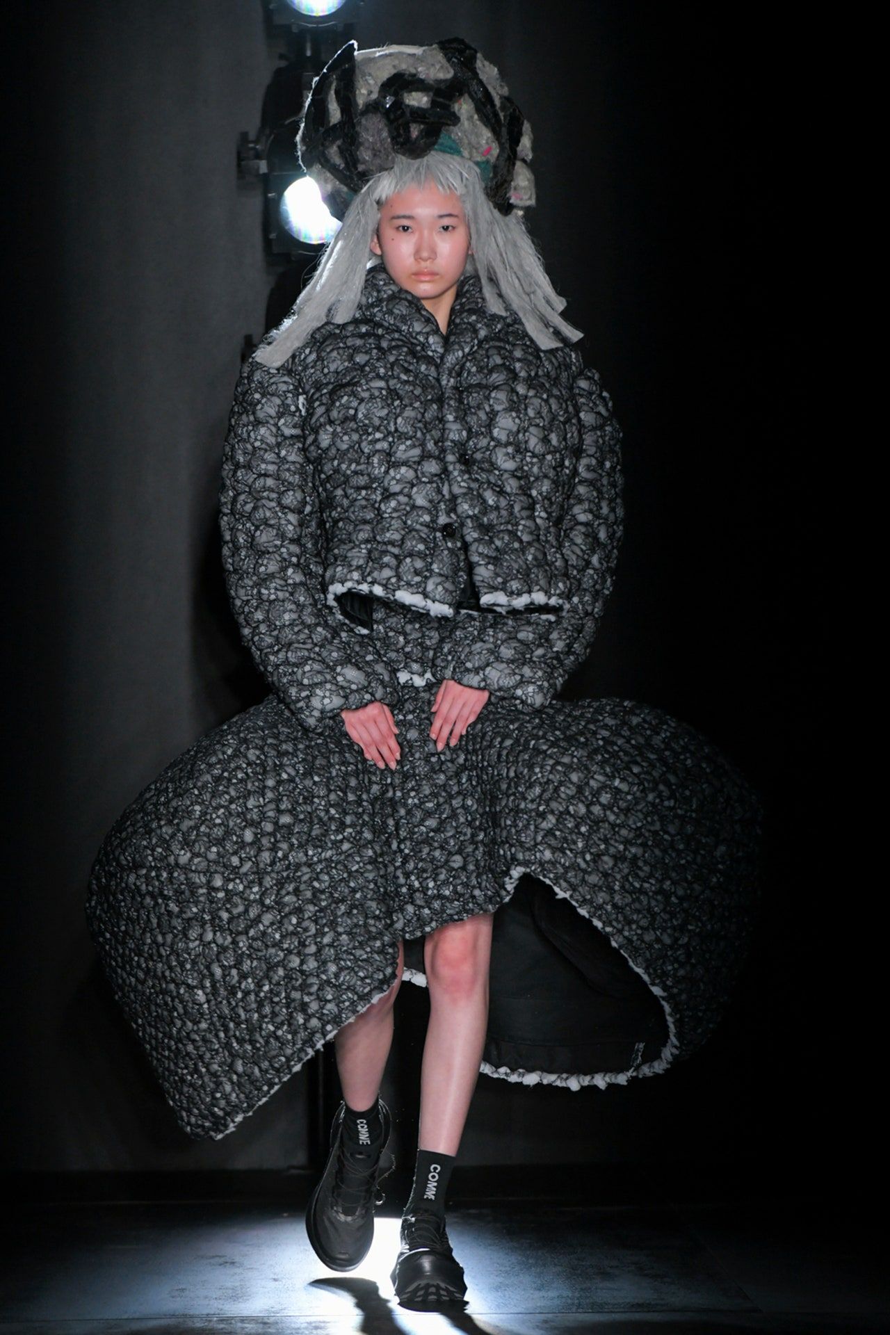 00010-comme-des-garcons-fall-2022-ready-to-wear-tokyo-credit-brand-1.jpeg