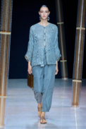 00010-giorgio-armani-spring-2023-ready-to-wear-credit-gorunway