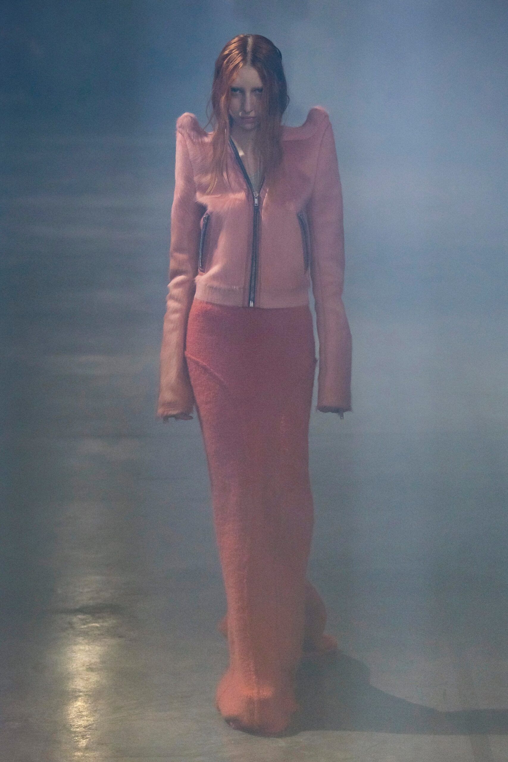 00010-rick-owens-fall-2022-ready-to-wear-paris-credit-gorunway-3.jpg