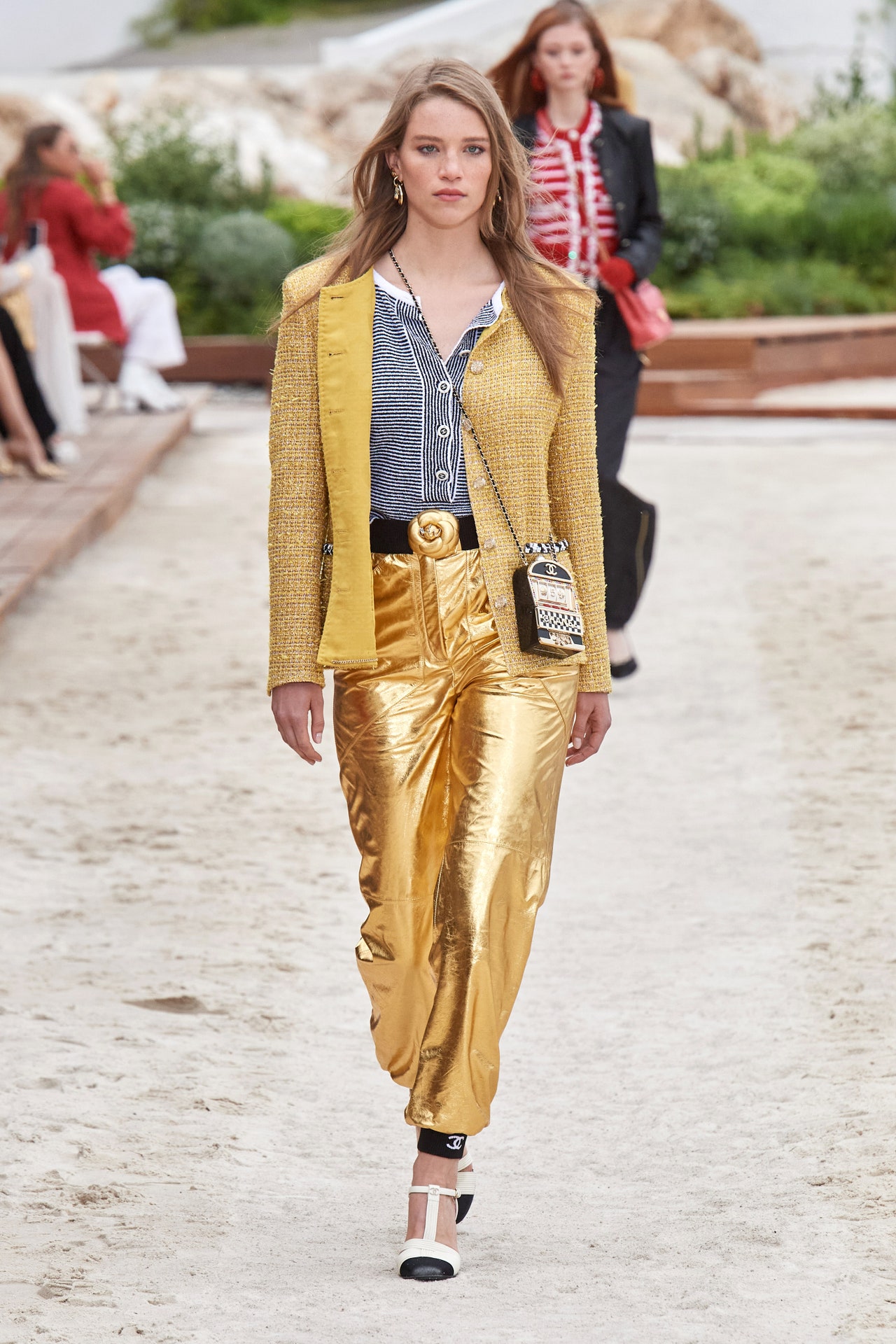 00011-chanel-resort-2023-monaco-credit-gorunway-1.jpeg