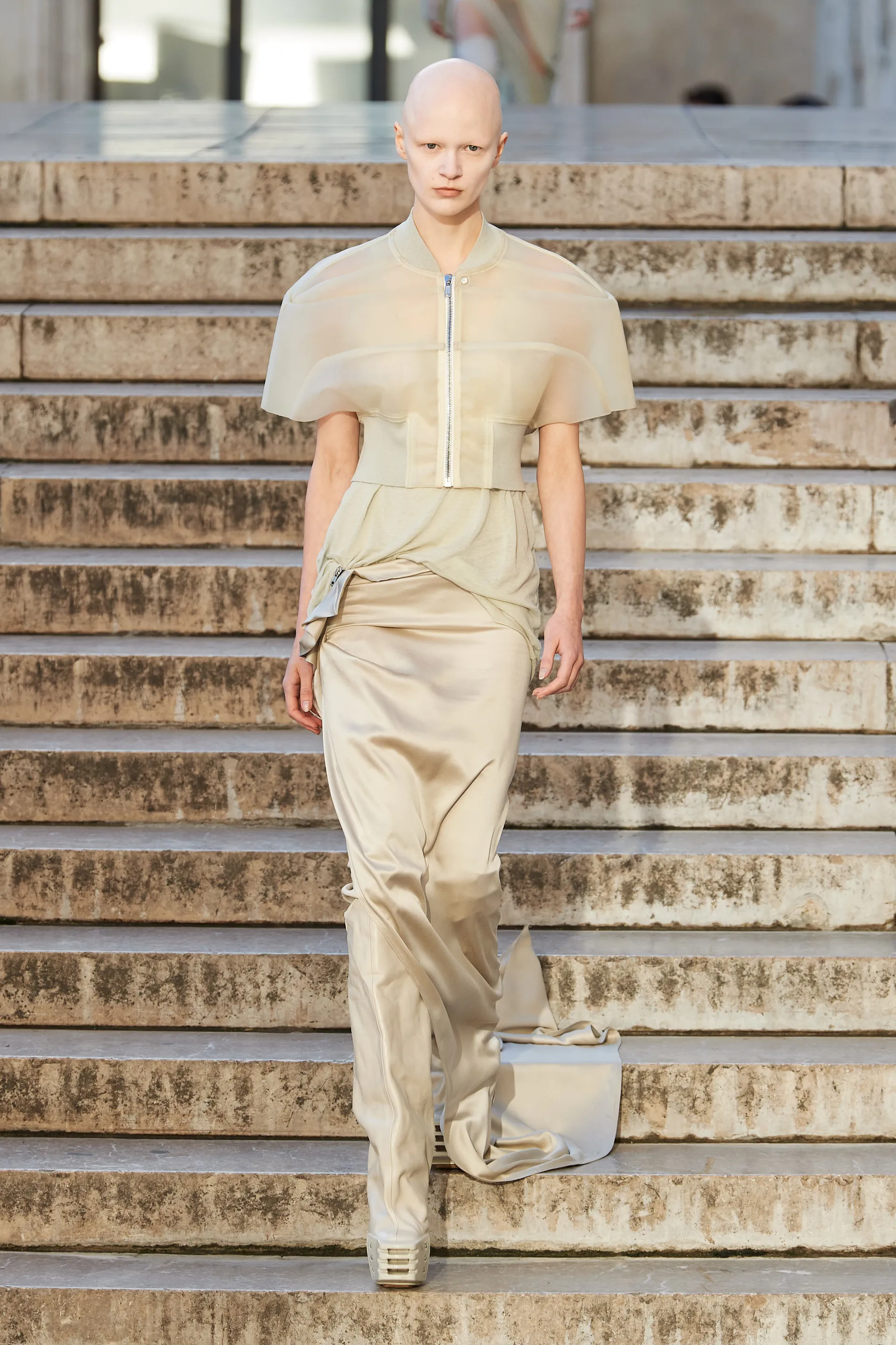 00011-rick-owens-spring-2023-ready-to-wear-credit-gorunway