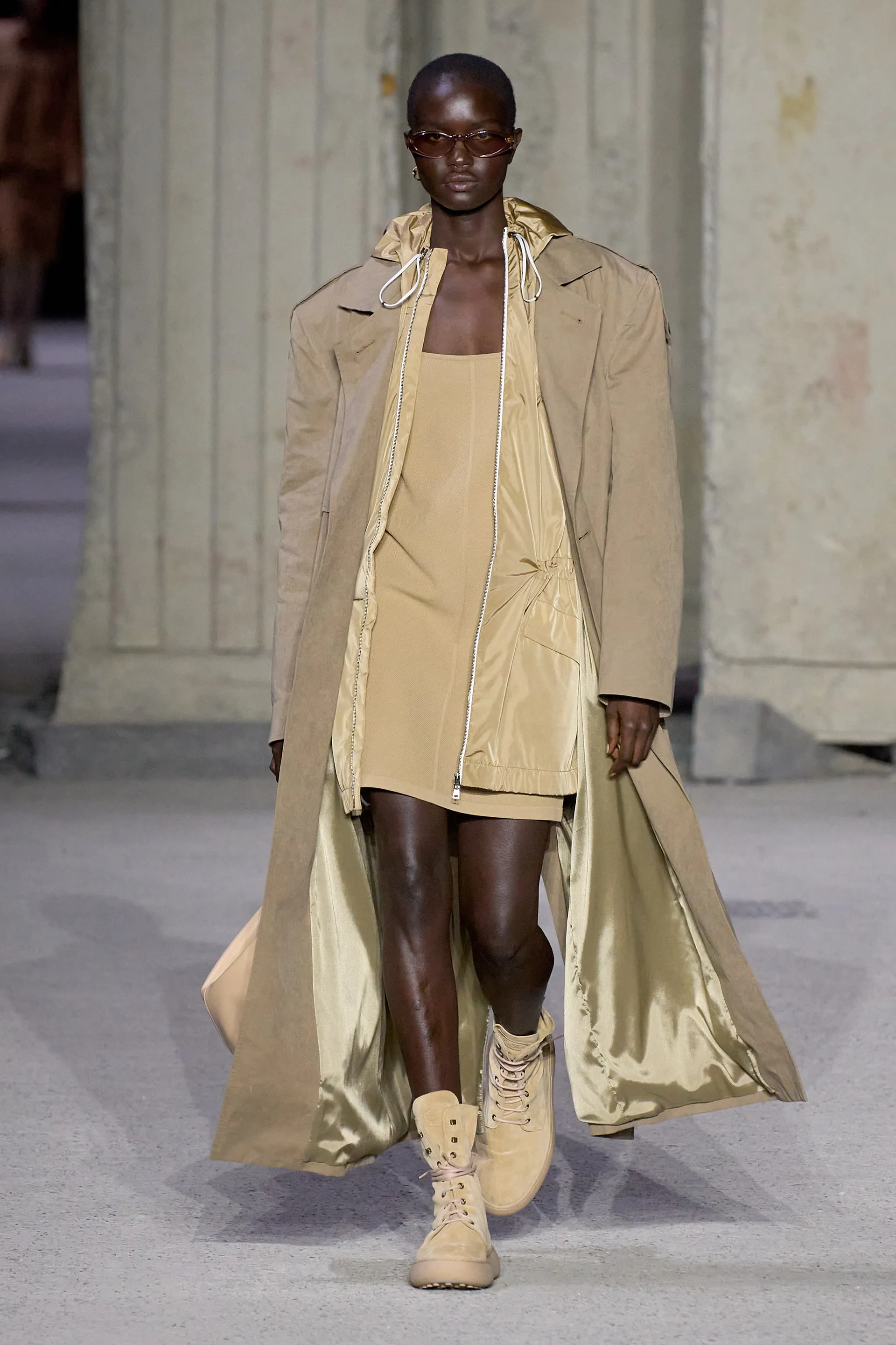 00011-tods-spring-2023-ready-to-wear-credit-gorunway