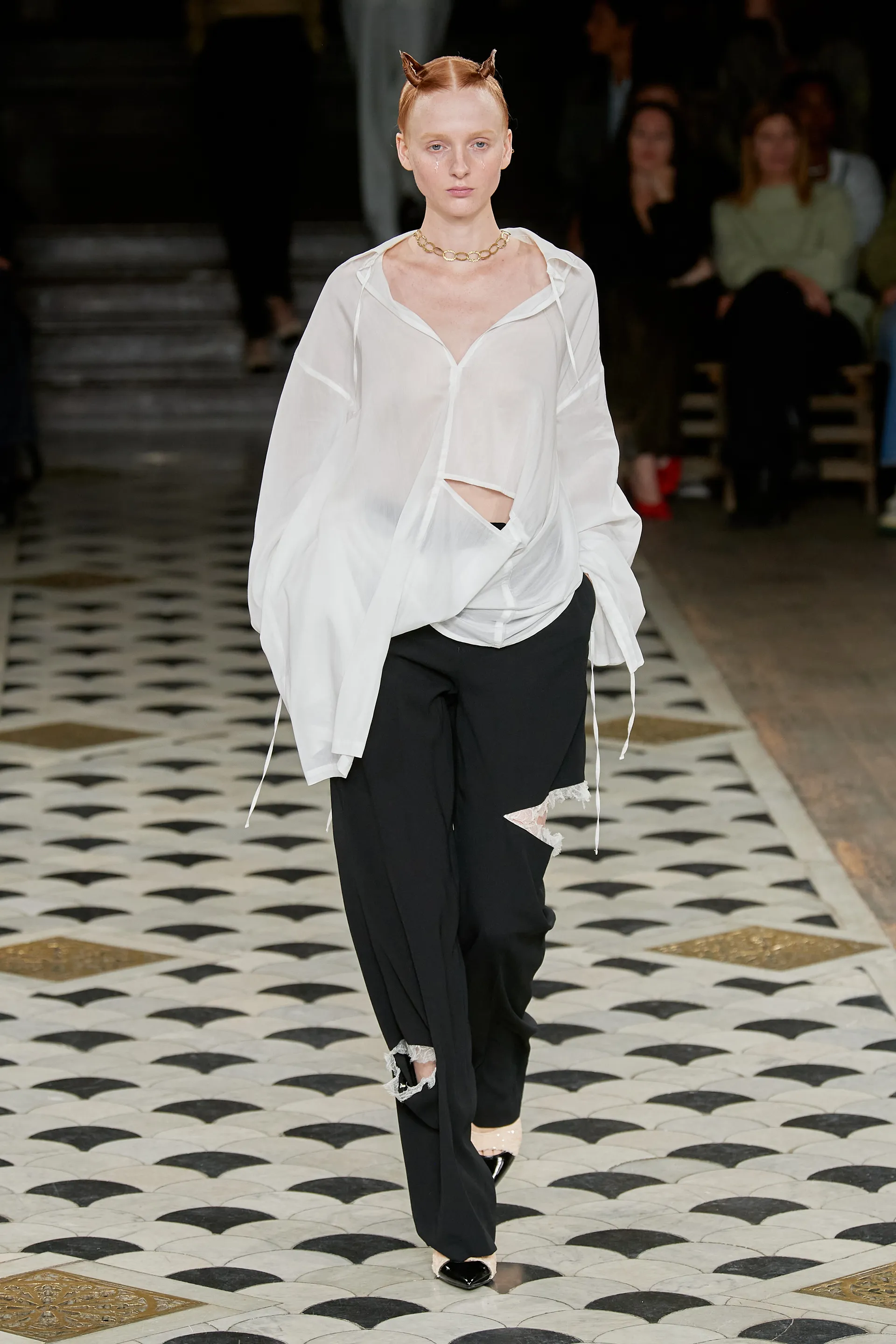 00011-undercover-spring-2023-ready-to-wear-credit-gorunway