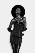 00012-schiaparelli-fall-2022-ready-to-wear-paris-credit-brand-3.jpeg