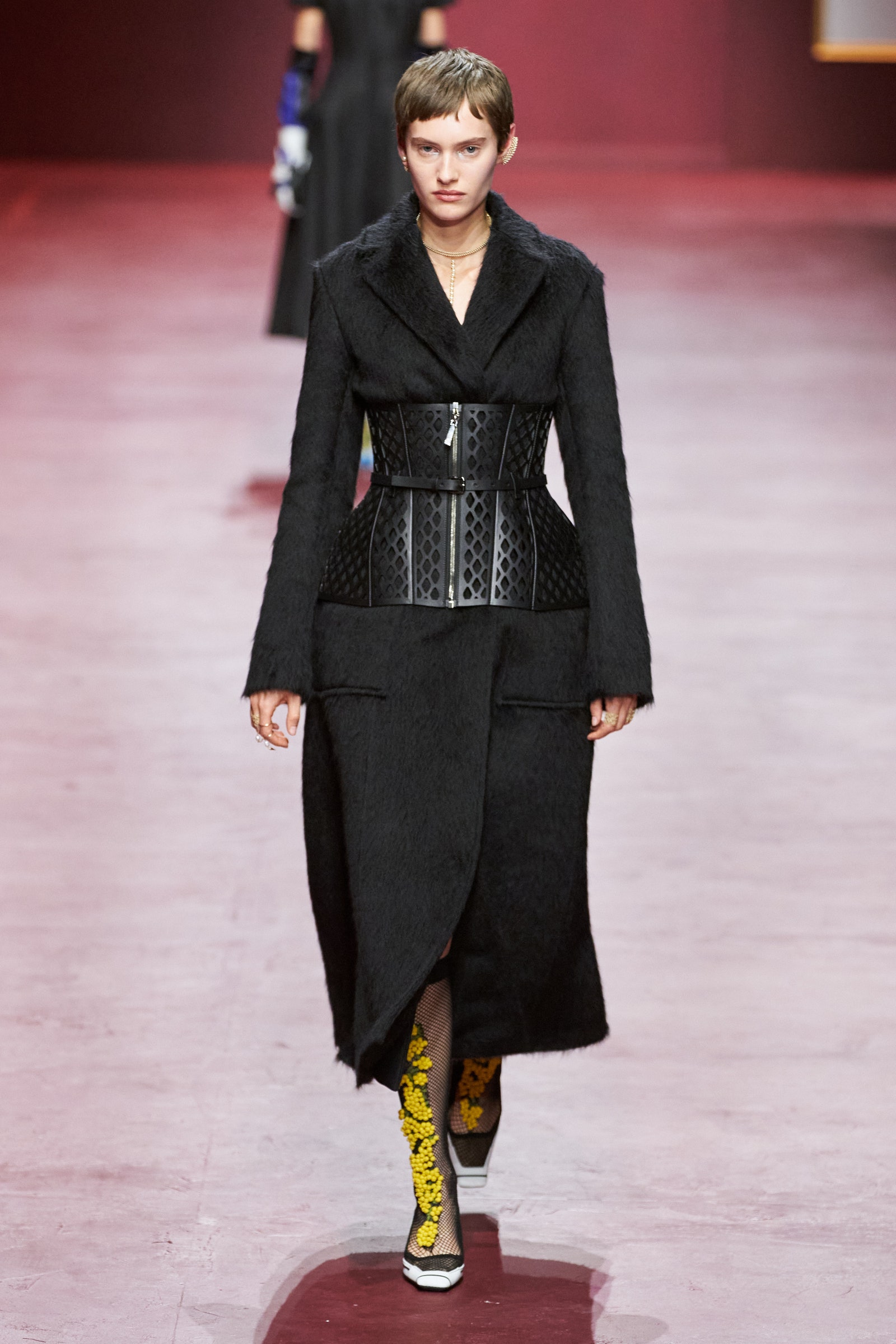 00013-christian-dior-fall-2022-ready-to-wear-paris-credit-gorunway-1.jpeg