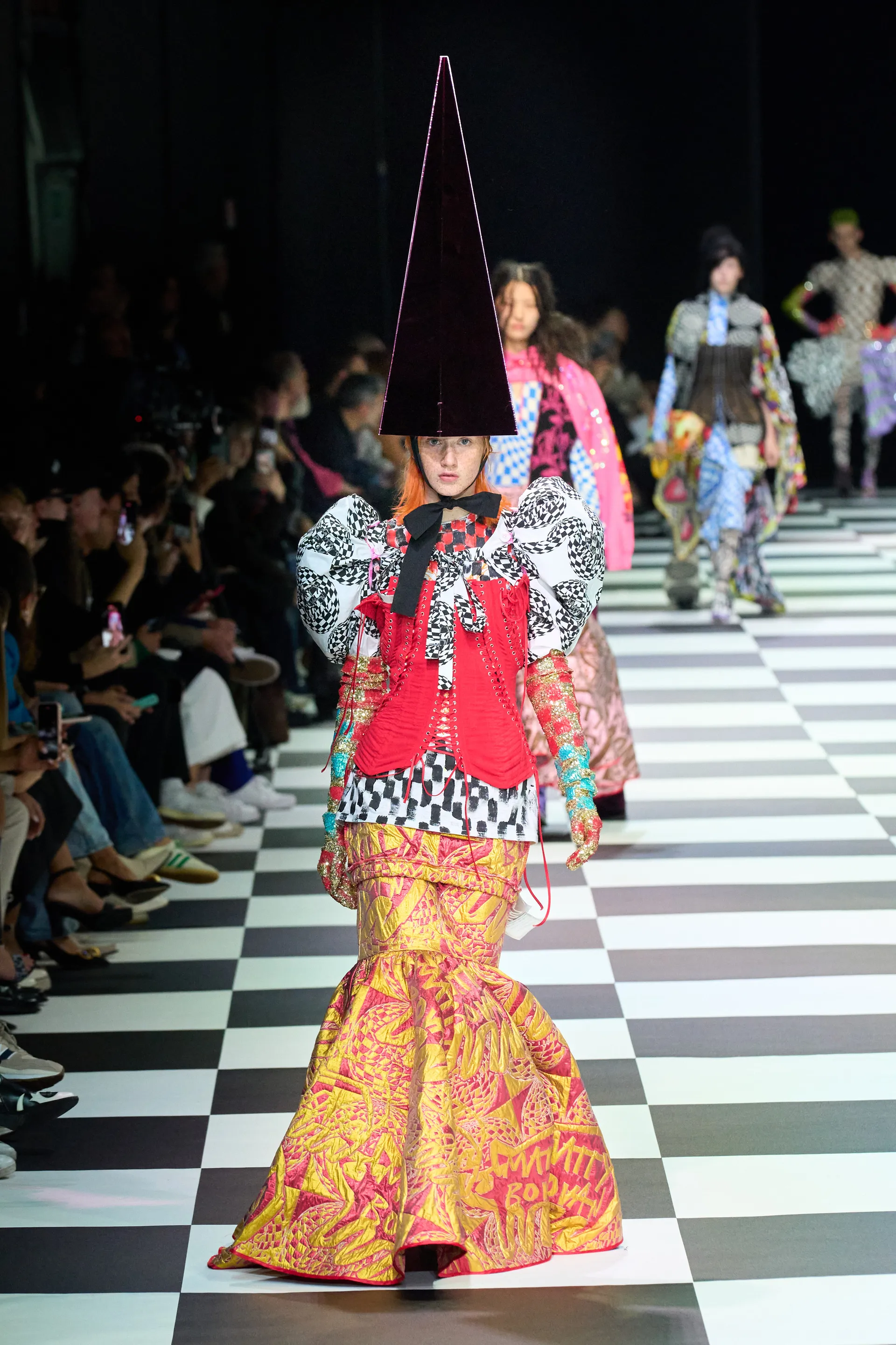 00013-matty-bovan-spring-2023-ready-to-wear-credit-gorunway