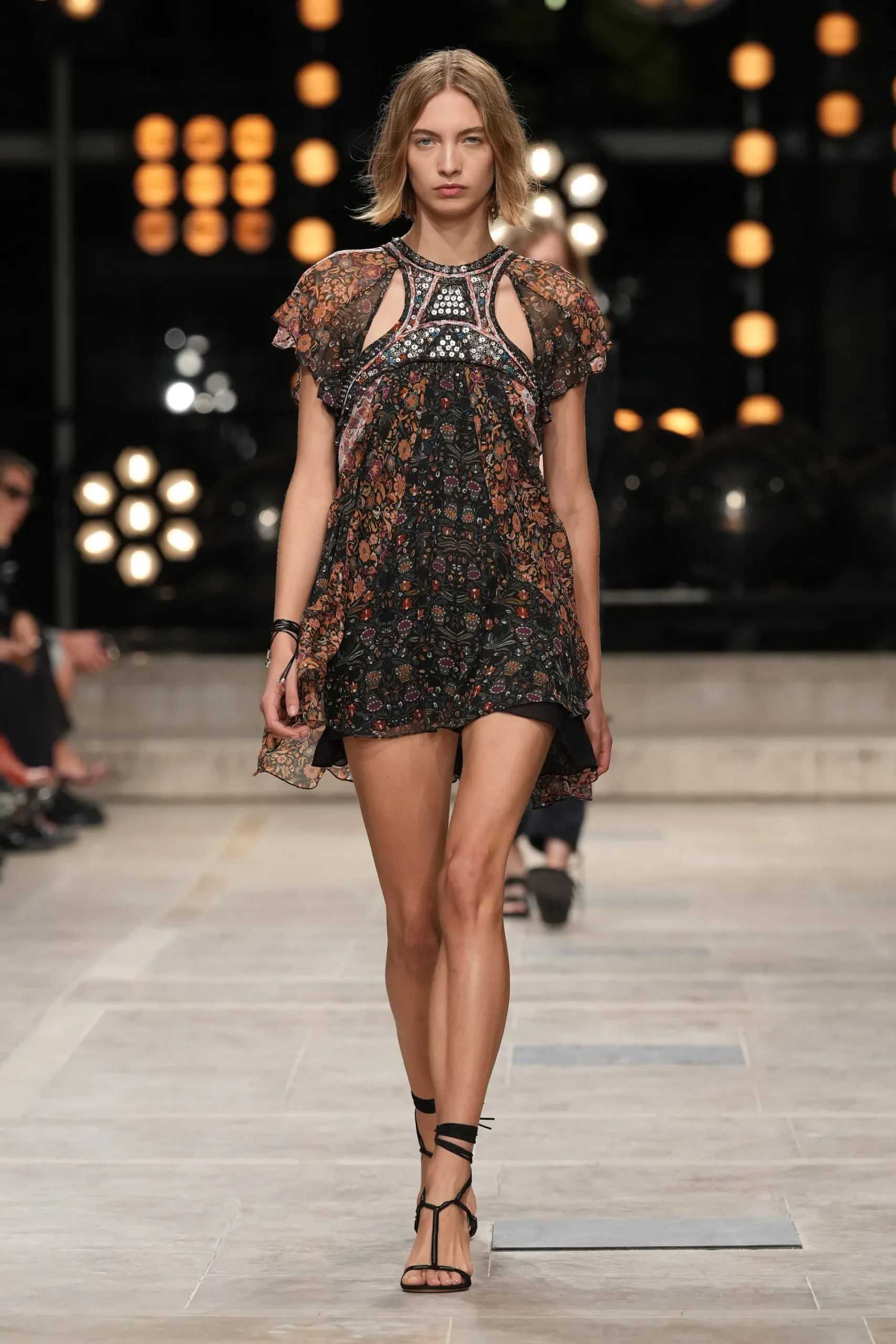 00014-isabel-marant-spring-2023-ready-to-wear-credit-gorunway