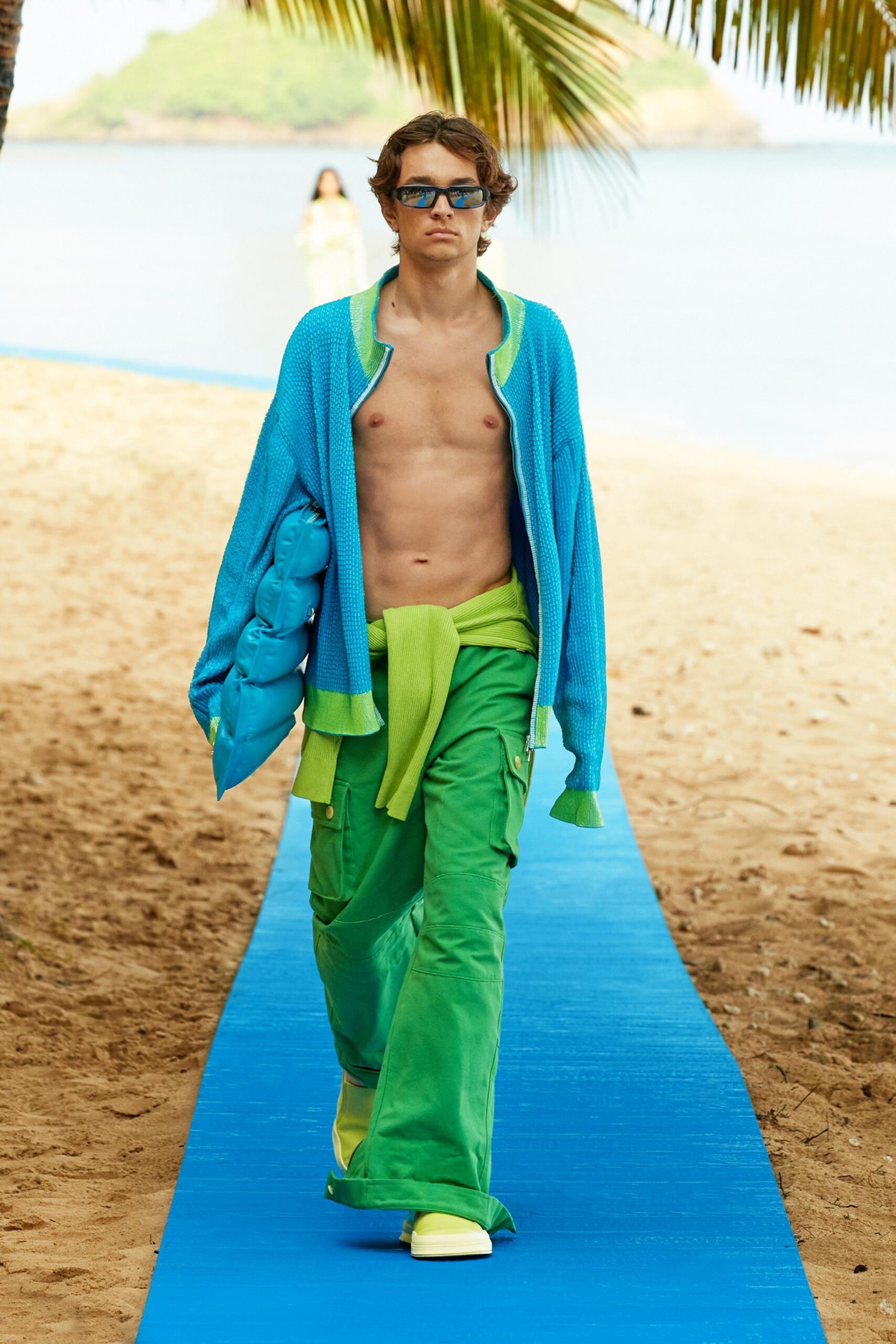 00014-jacquemus-spring-2022-ready-to-wear-credit-brand-1.jpg