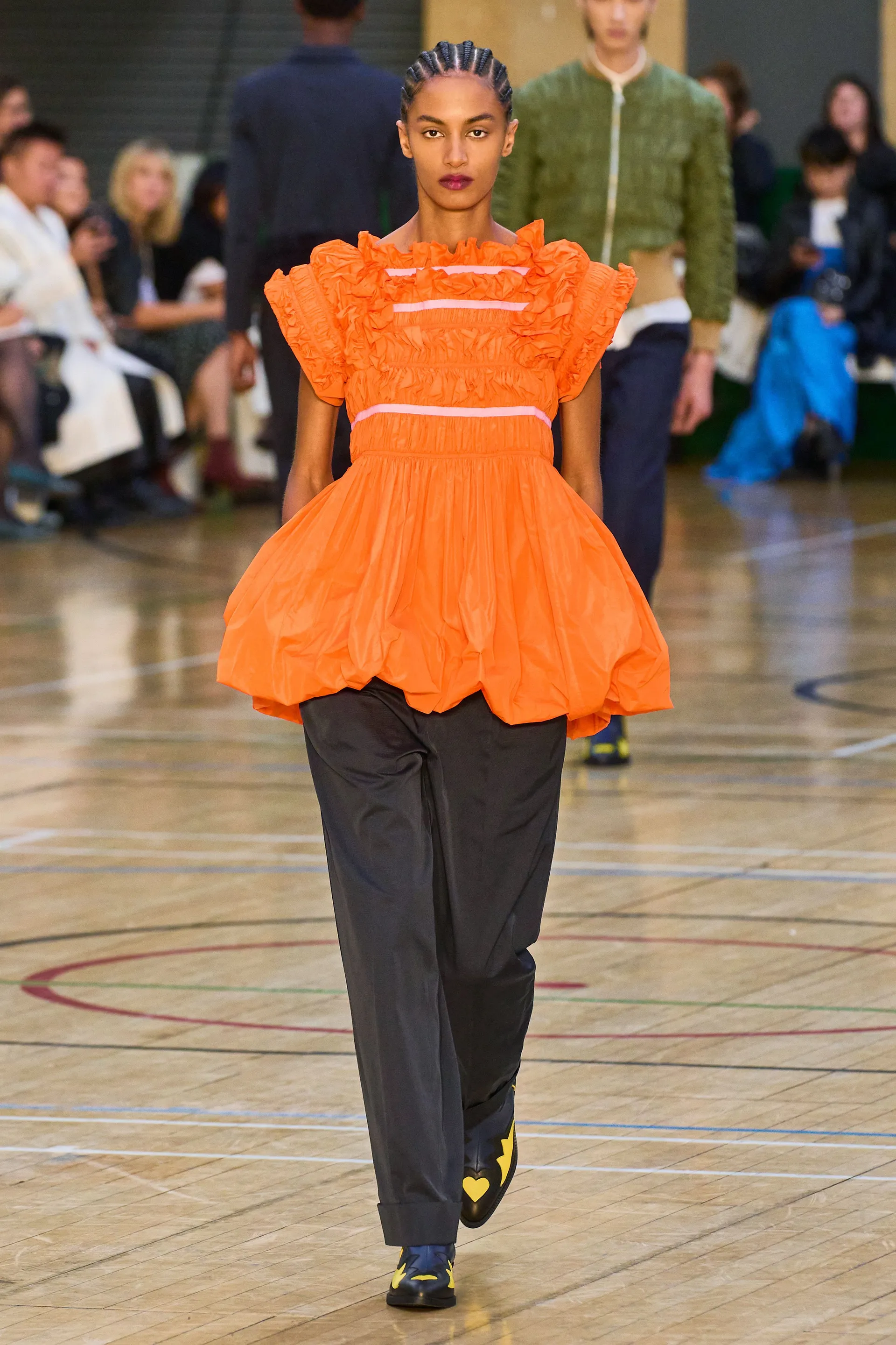 00014-molly-goddard-spring-2023-ready-to-wear-credit-gorunway