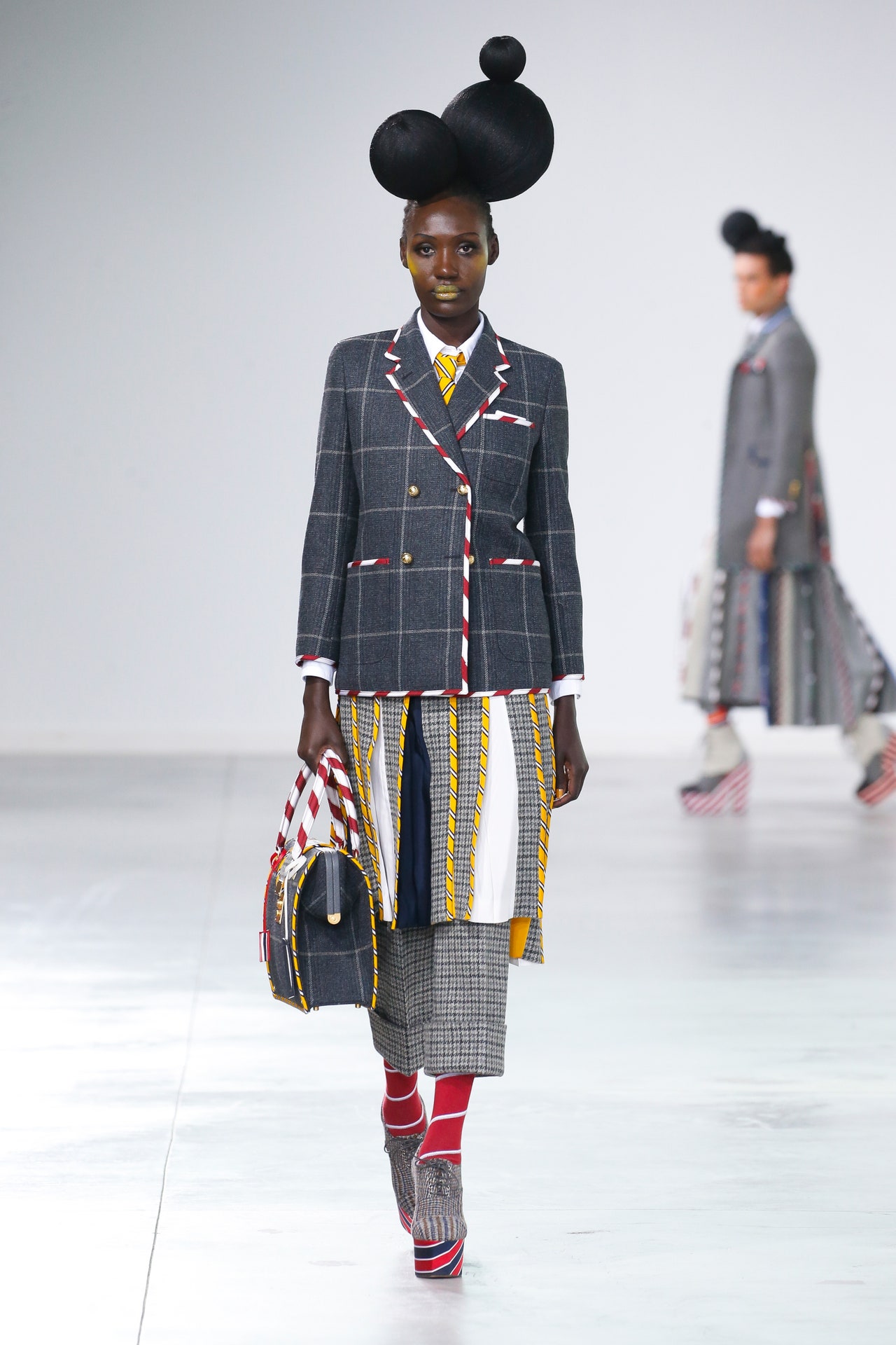00014-thom-browne-fall-2022-credit-brand-1.jpeg