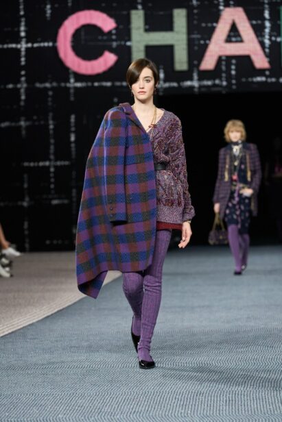 00015-chanel-fall-2022-ready-to-wear-paris-credit-gorunway-1.jpeg