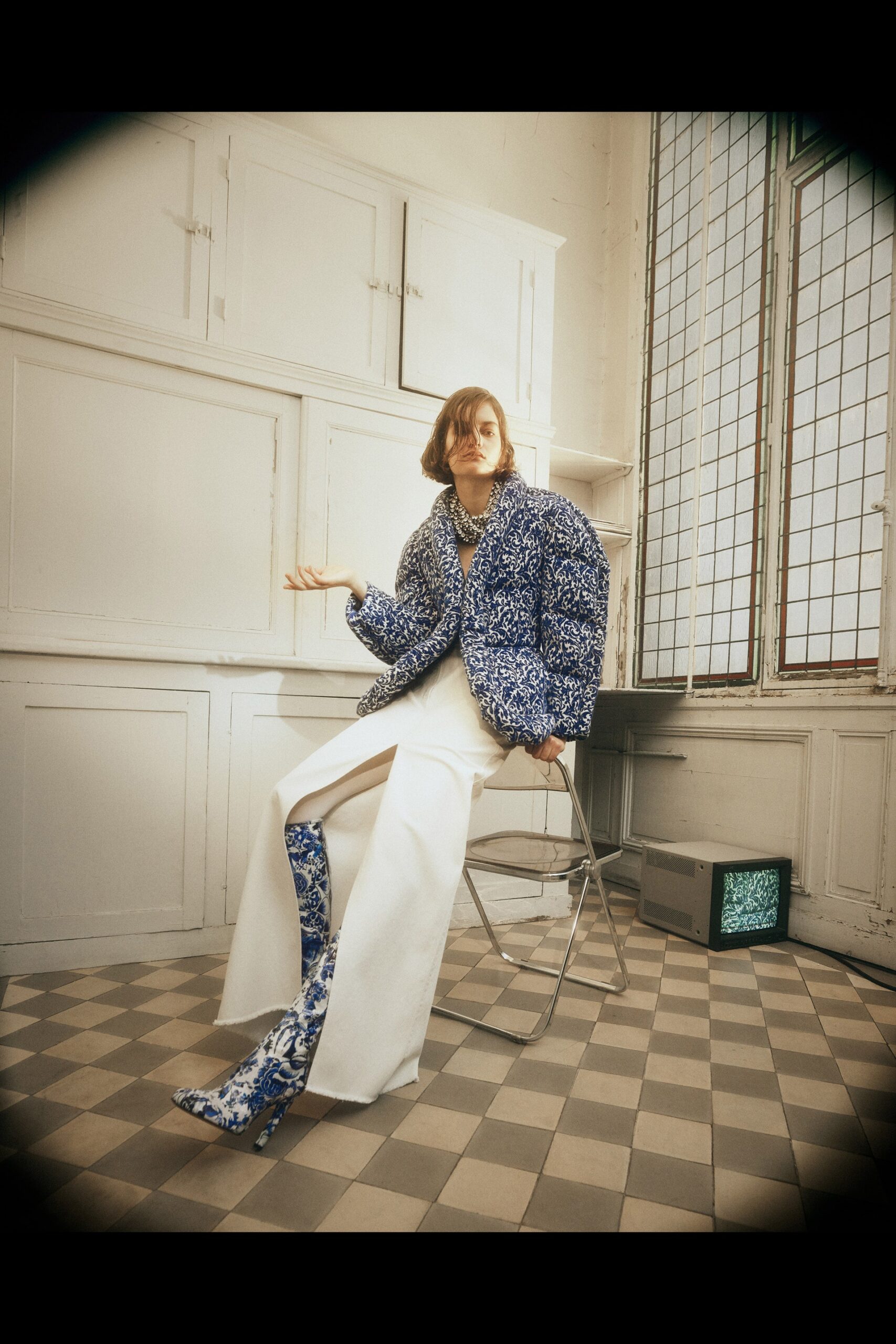 00015-dries-van-noten-fall-2022-ready-to-wear-paris-credit-casper-sejersen-1.jpg