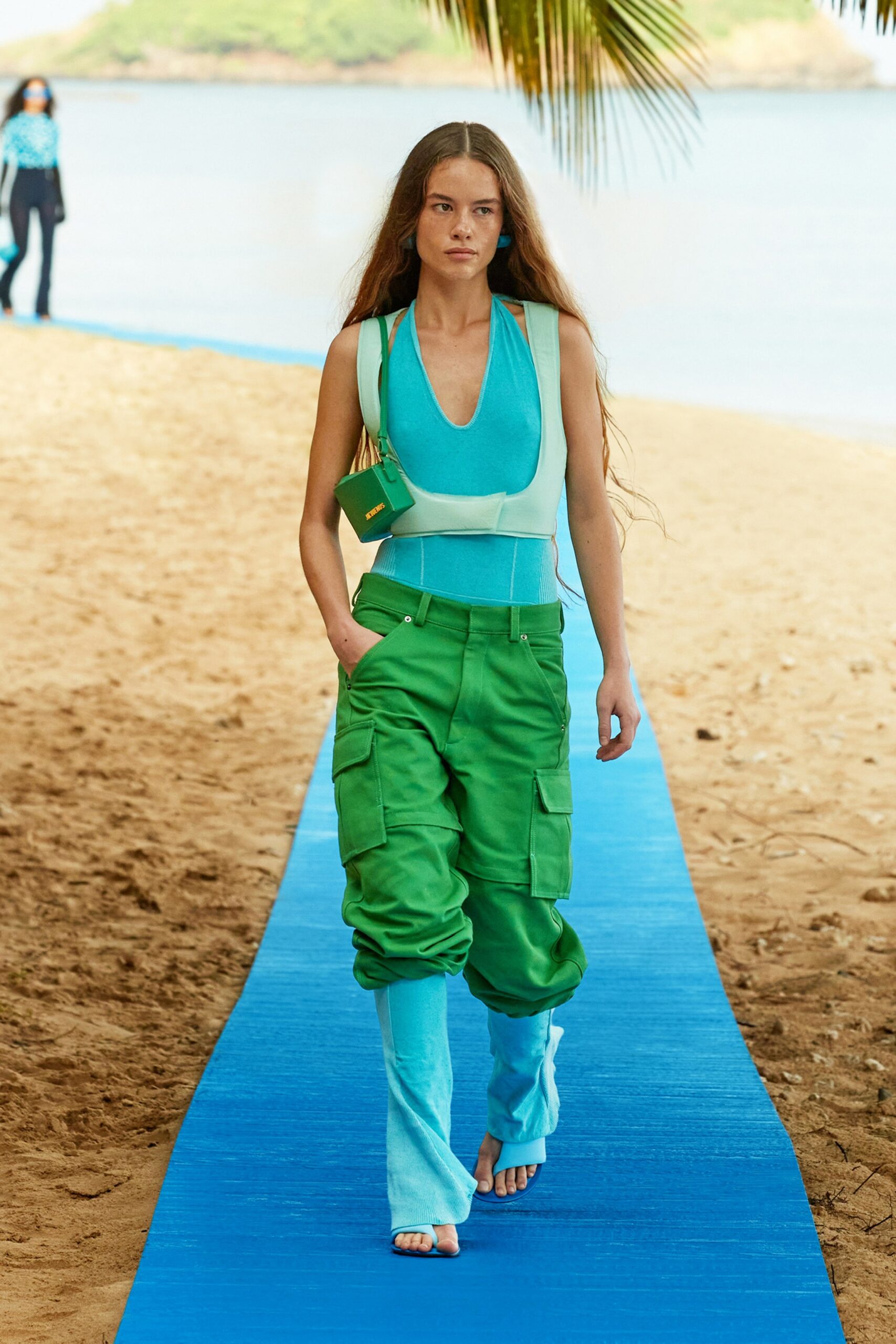 00015-jacquemus-spring-2022-ready-to-wear-credit-brand-1.jpg