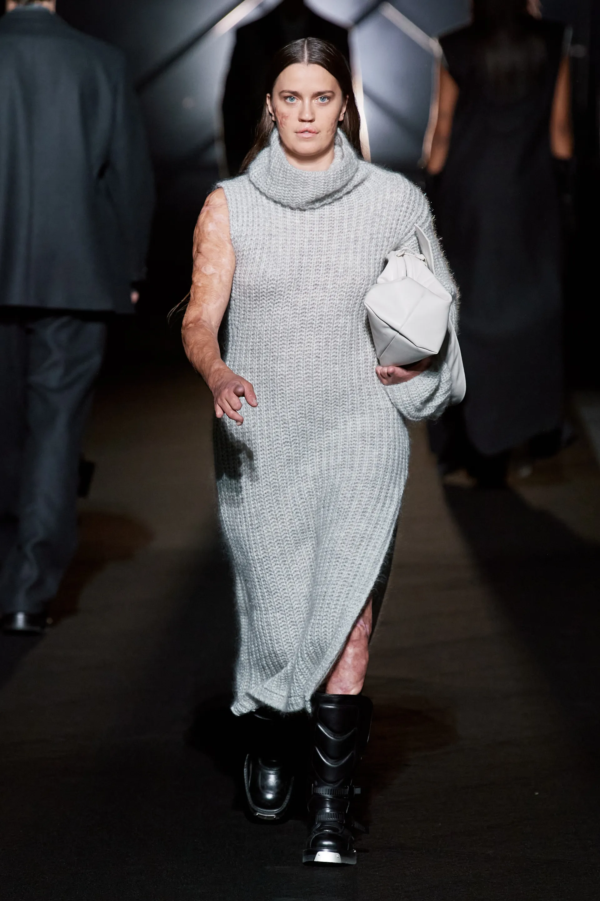 00016-boss-fall-2022-ready-to-wear-credit-gorunway