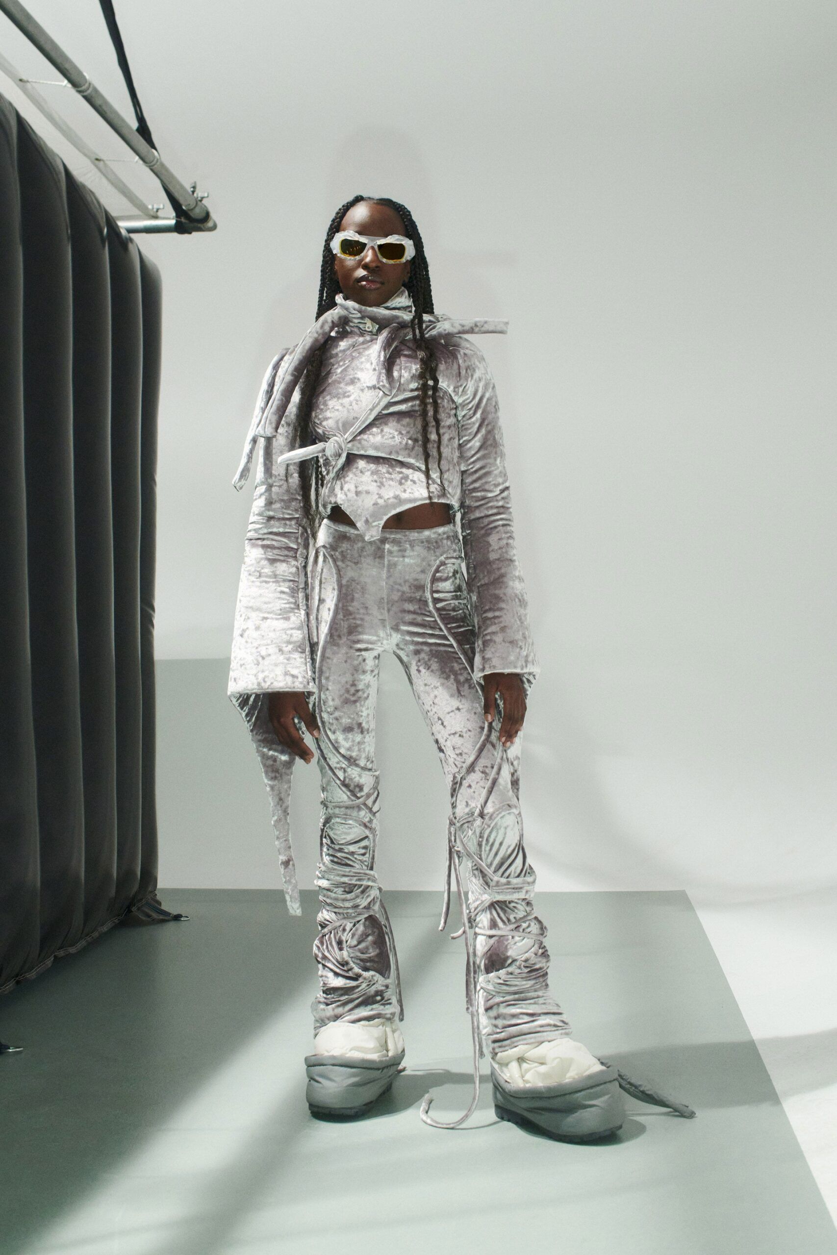 00016-ottolinger-fall-2022-ready-to-wear-paris-credit-mark-peckmezian-1.jpg