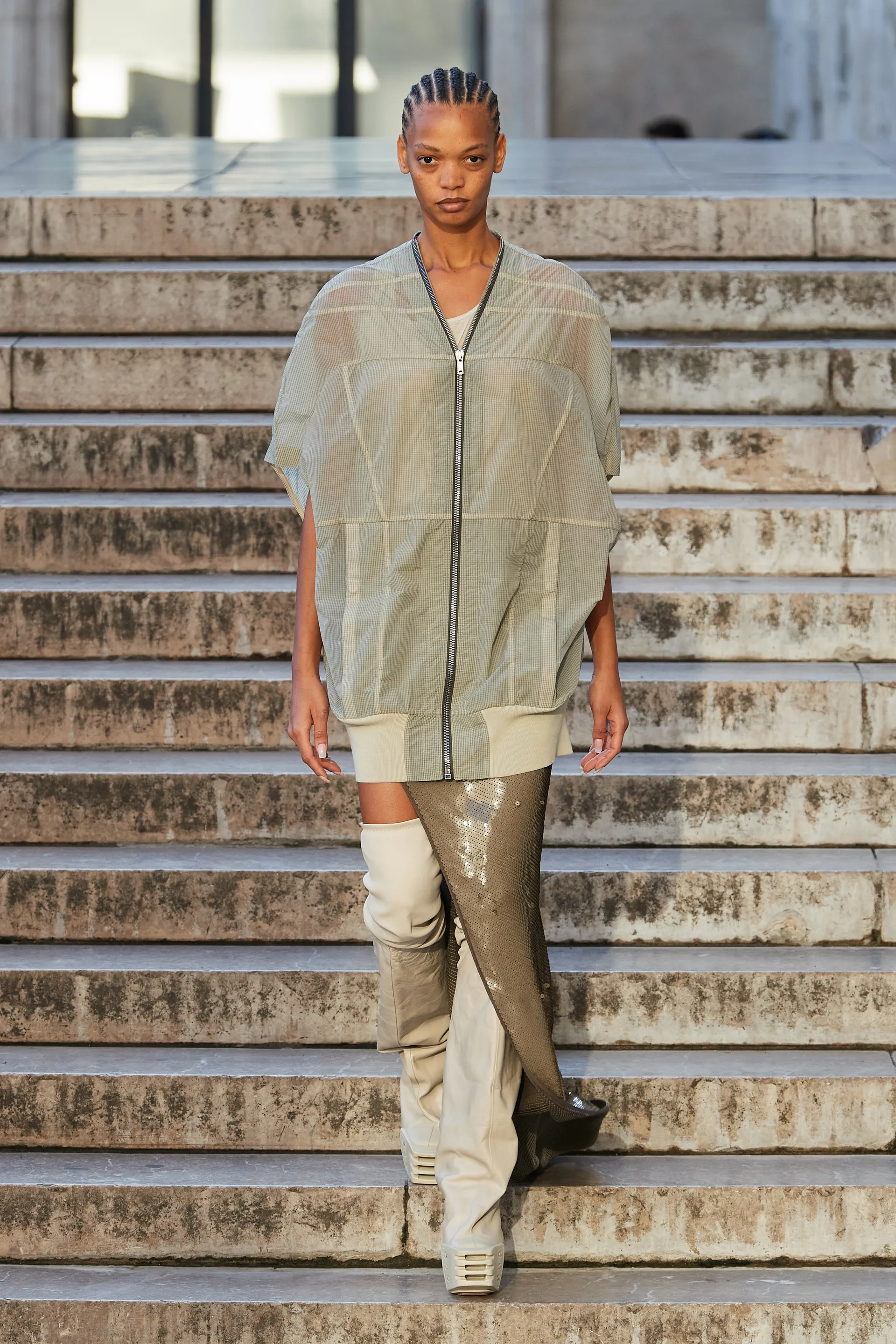 00016-rick-owens-spring-2023-ready-to-wear-credit-gorunway