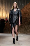 00017-alexander-mcqueen-fall-2022-ready-to-wear-credit-brand-1.jpeg