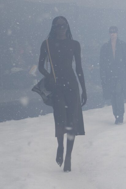 00017-balenciaga-fall-2022-ready-to-wear-paris-credit-brand-1.jpg