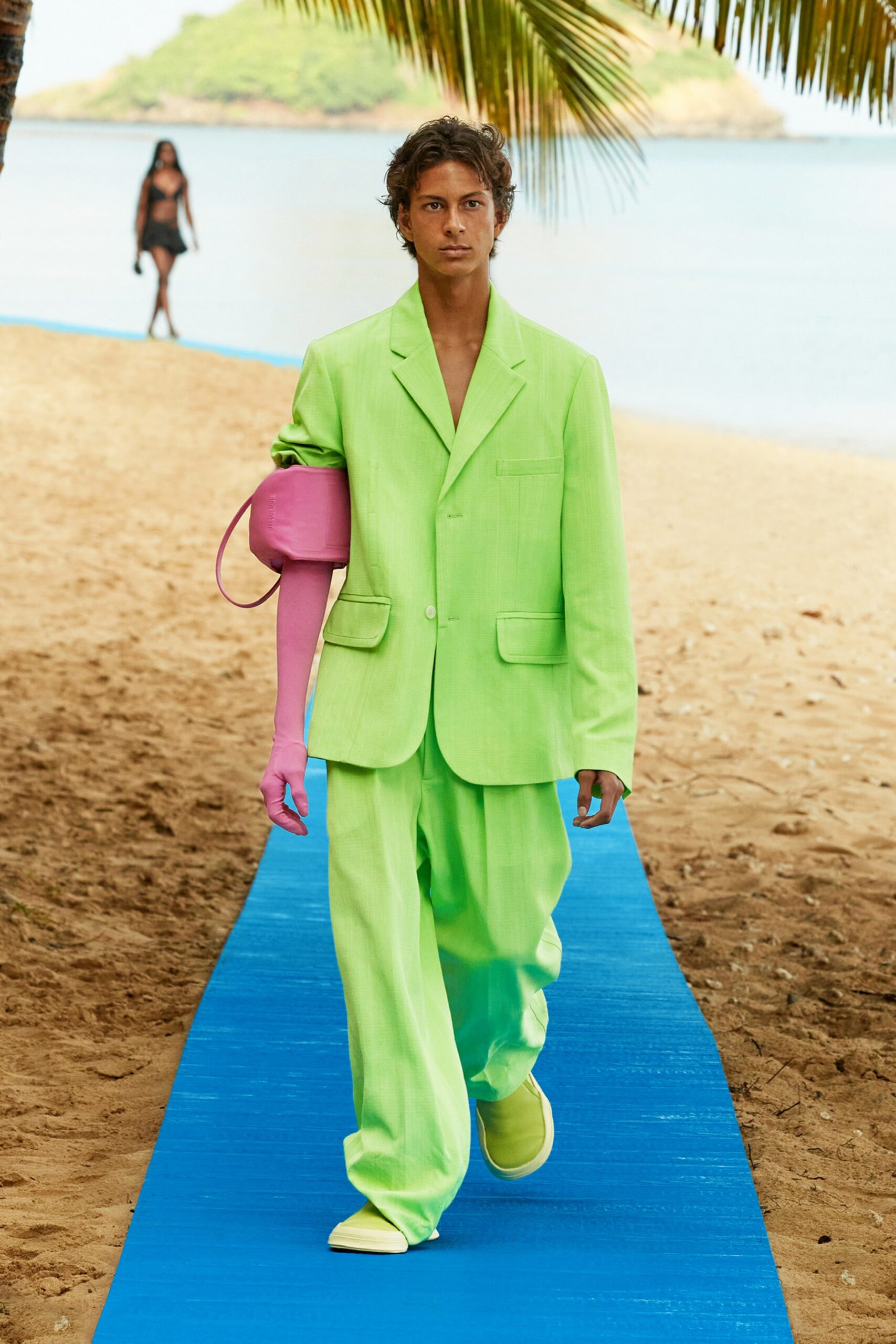 00017-jacquemus-spring-2022-ready-to-wear-credit-brand-1.jpg