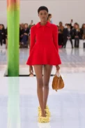 00017-loewe-spring-2023-ready-to-wear-credit-gorunway