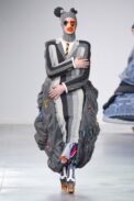 00017-thom-browne-fall-2022-credit-brand-1.jpeg