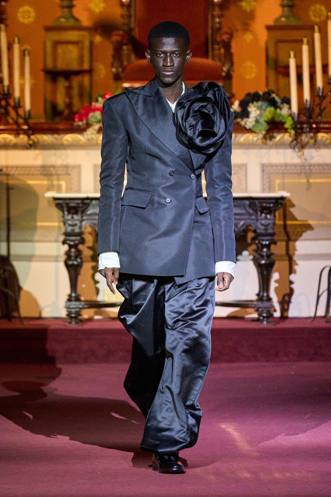 00017-willy-chavarria-spring-2023-menswear-credit-gorunway