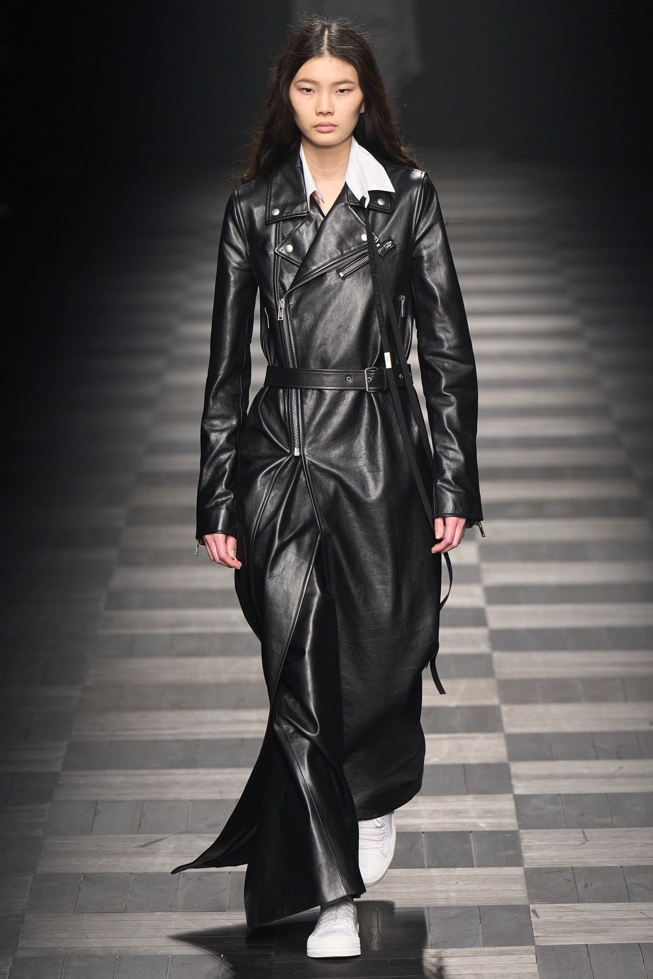 00018-ann-demeulemeester-fall-2022-ready-to-wear-paris-credit-filippo-fior-gorunway-1.jpeg