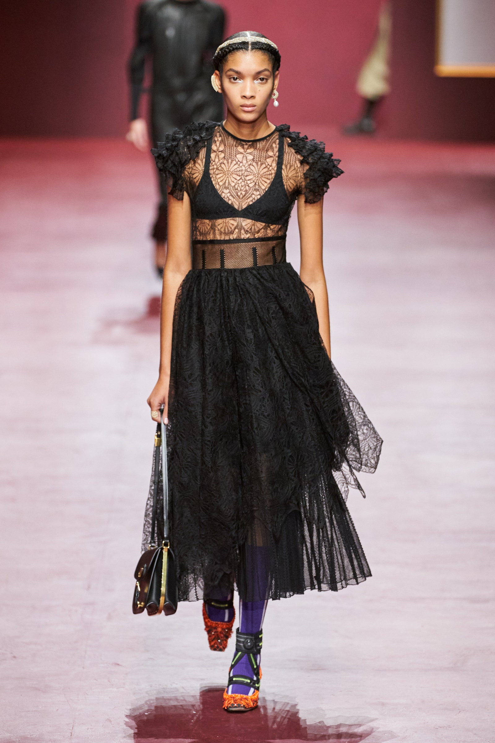 00018-christian-dior-fall-2022-ready-to-wear-paris-credit-gorunway-1.jpeg