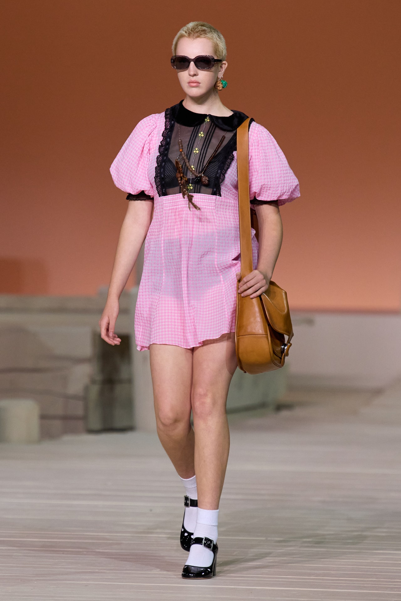 00018-coach-spring-2023-ready-to-wear-credit-gorunway