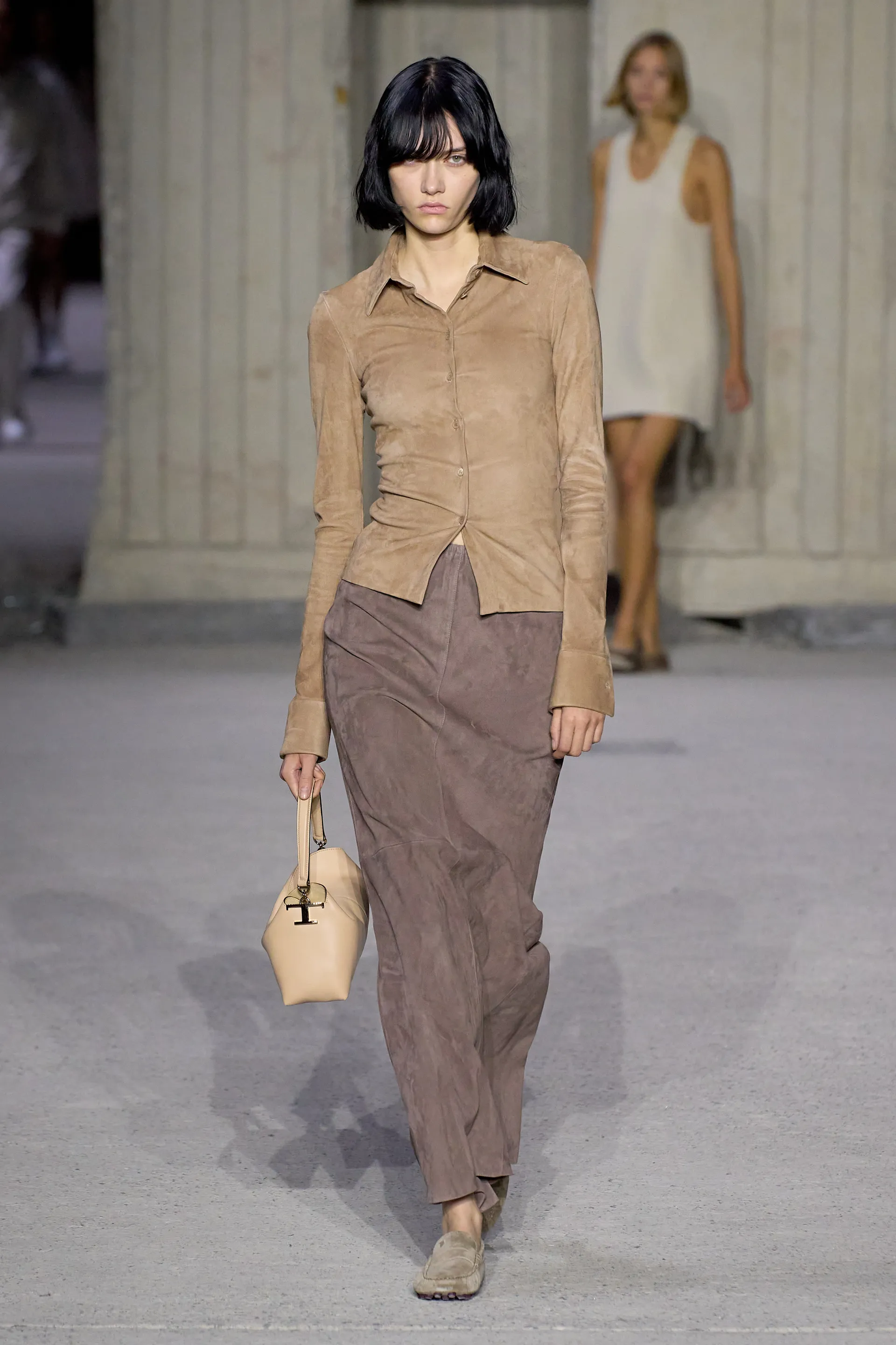 00018-tods-spring-2023-ready-to-wear-credit-gorunway