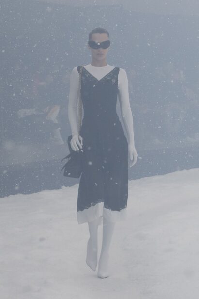 00019-balenciaga-fall-2022-ready-to-wear-paris-credit-brand-1.jpg