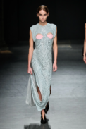 00019-christopher-kane-spring-2023-ready-to-wear-credit-gorunway