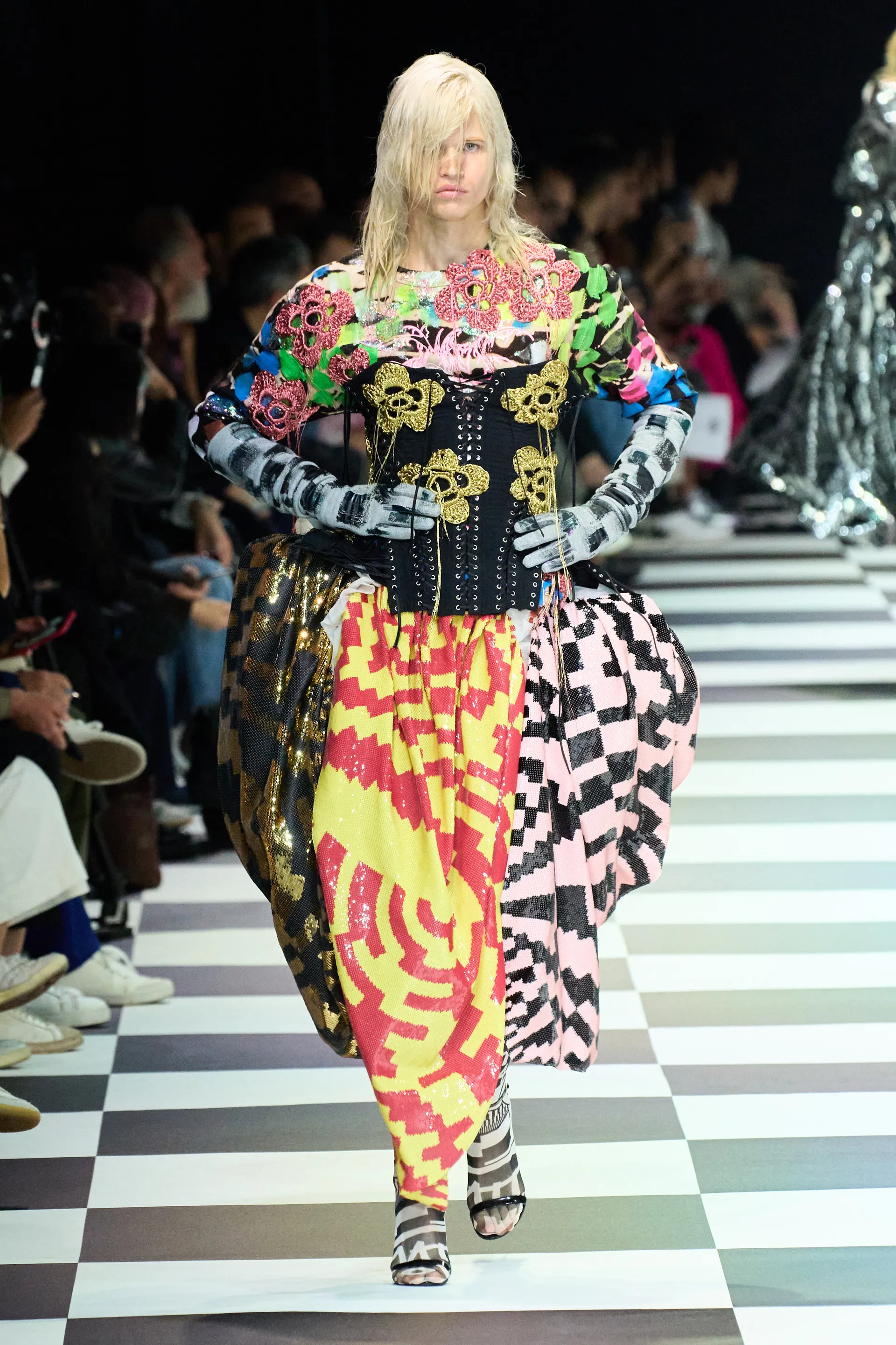 00019-matty-bovan-spring-2023-ready-to-wear-credit-gorunway