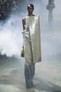 00019-rick-owens-fall-2022-ready-to-wear-paris-credit-gorunway-3.jpg