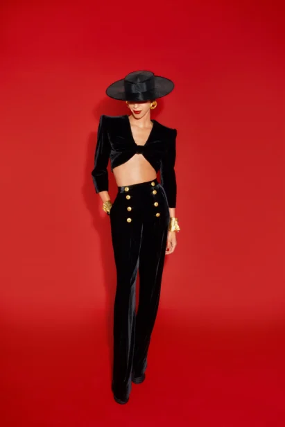 00019-schiaparelli-spring-2023-ready-to-wear-credit-brand