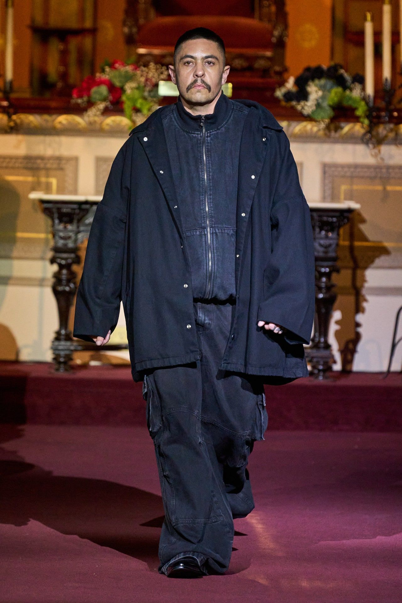 00019-willy-chavarria-spring-2023-menswear-credit-gorunway
