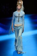 00020-blumarine-spring-2023-ready-to-wear-credit-gorunway