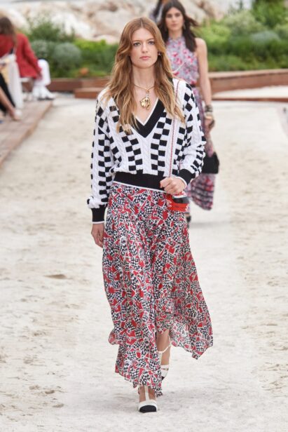 00020-chanel-resort-2023-monaco-credit-gorunway-1.jpeg