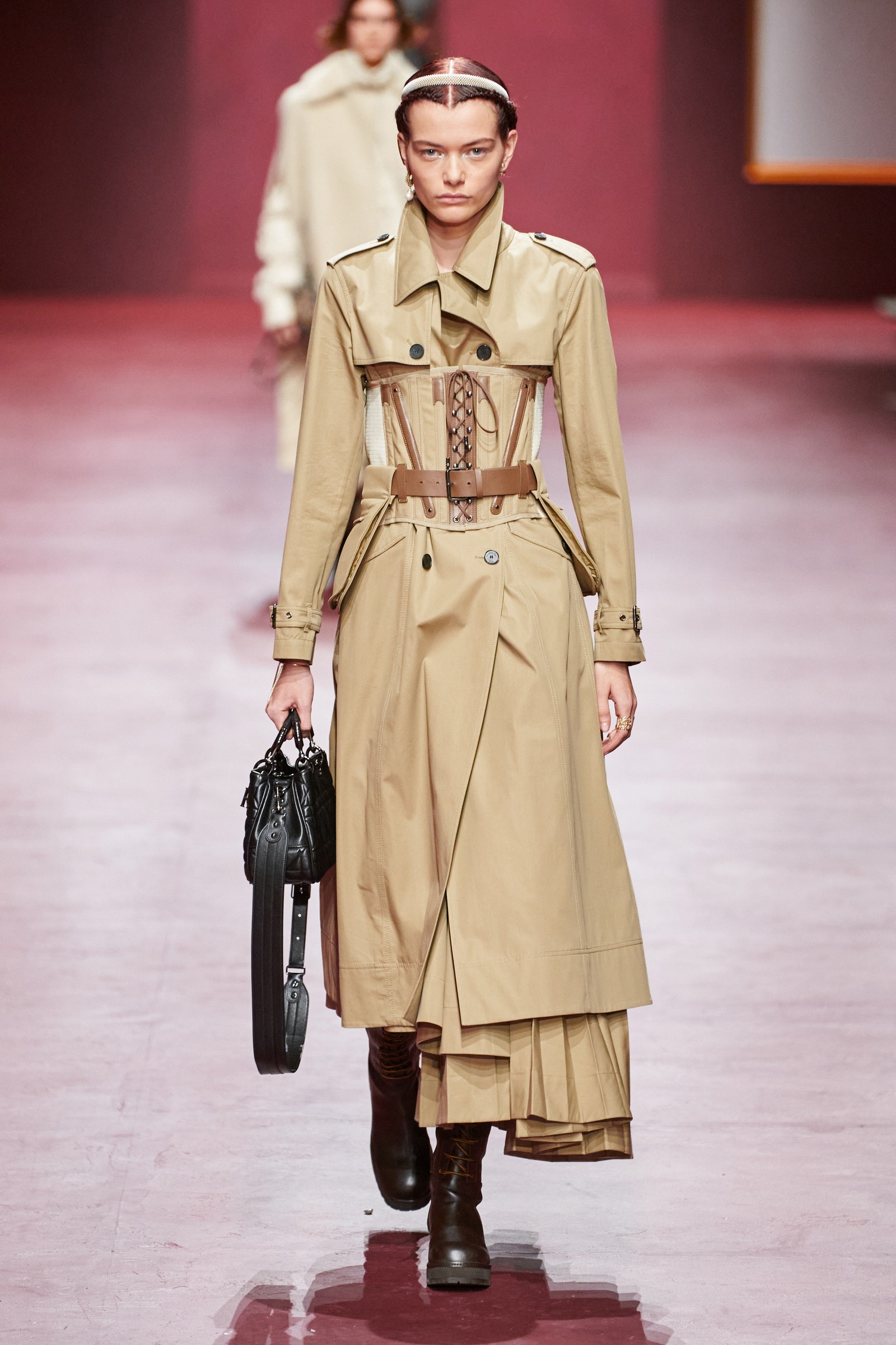 00020-christian-dior-fall-2022-ready-to-wear-paris-credit-gorunway-1.jpeg