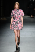00020-christopher-kane-spring-2023-ready-to-wear-credit-gorunway