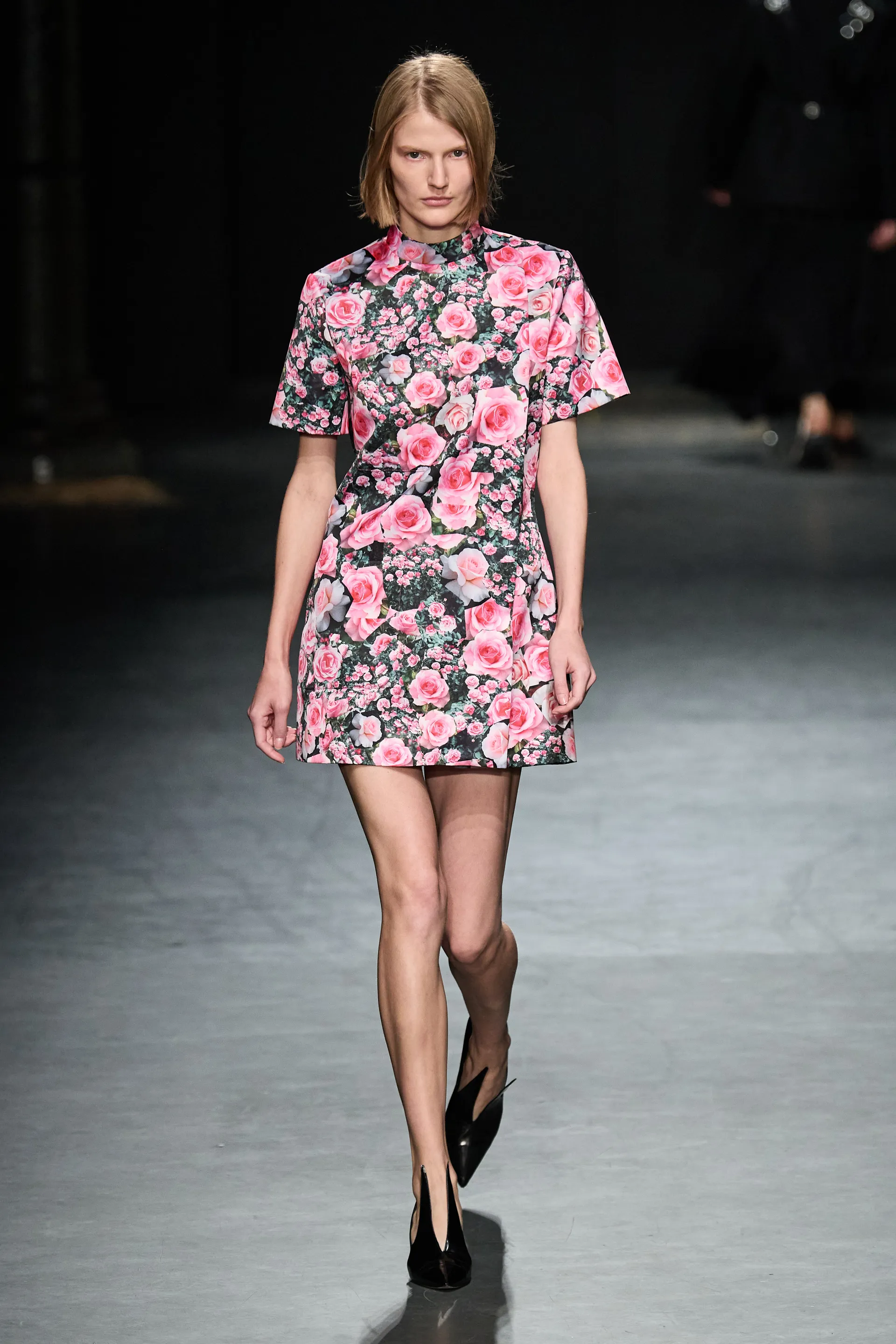 00020-christopher-kane-spring-2023-ready-to-wear-credit-gorunway