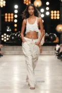 00020-isabel-marant-spring-2023-ready-to-wear-credit-gorunway