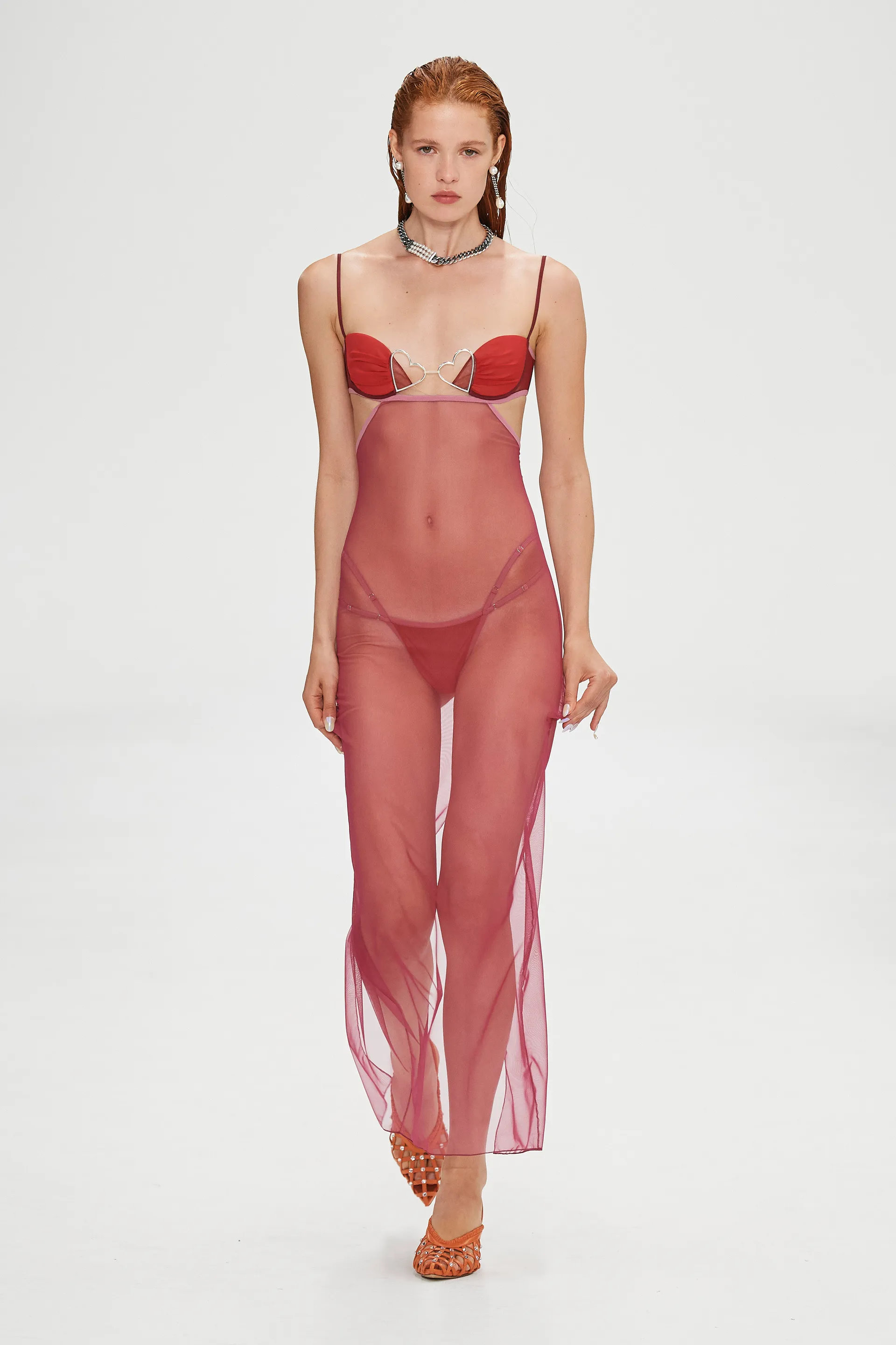00020-nensi-dojaka-spring-2023-ready-to-wear-credit-gorunway
