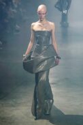 00020-rick-owens-fall-2022-ready-to-wear-paris-credit-gorunway-3.jpg