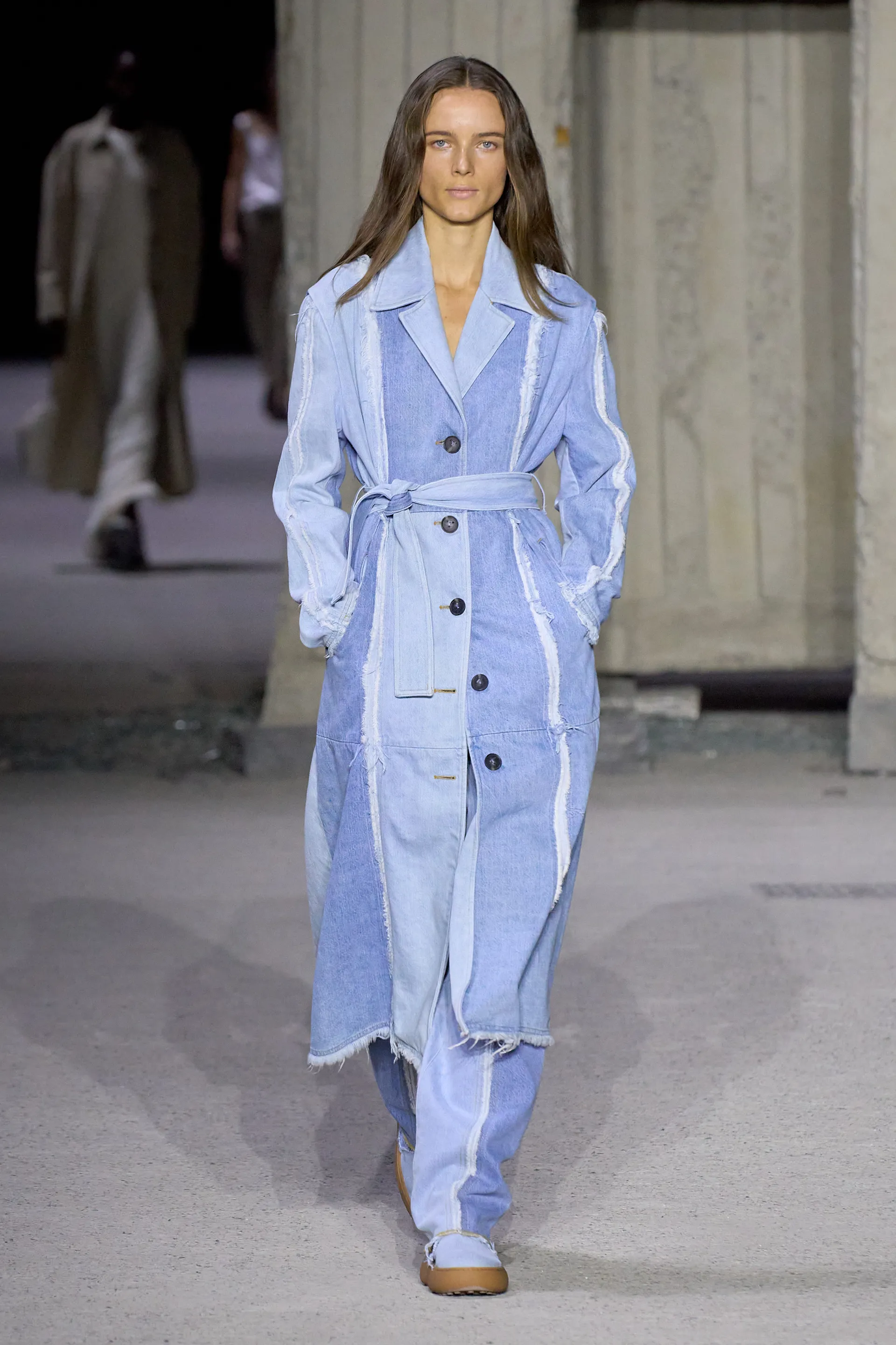 00020-tods-spring-2023-ready-to-wear-credit-gorunway