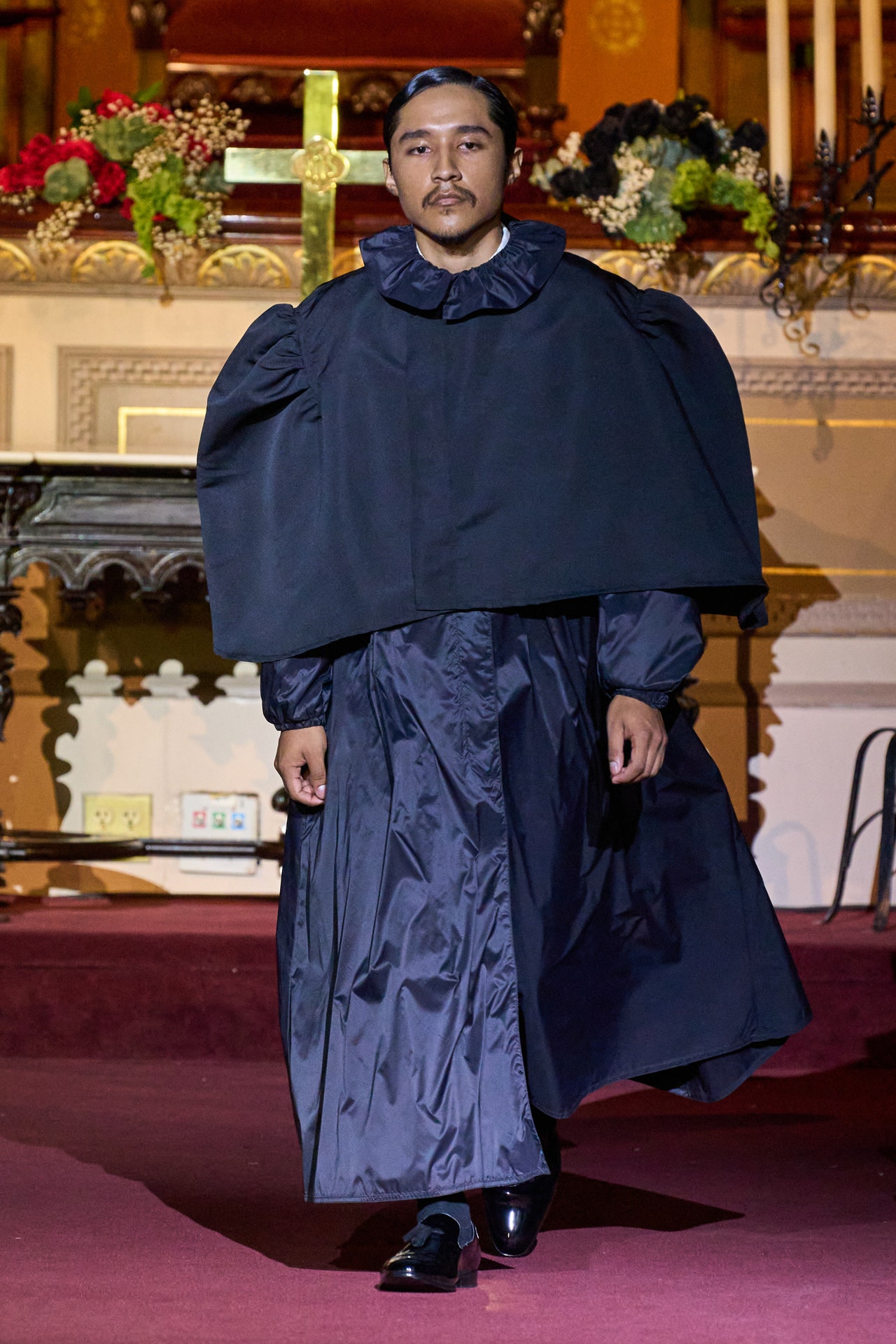 00020-willy-chavarria-spring-2023-menswear-credit-gorunway
