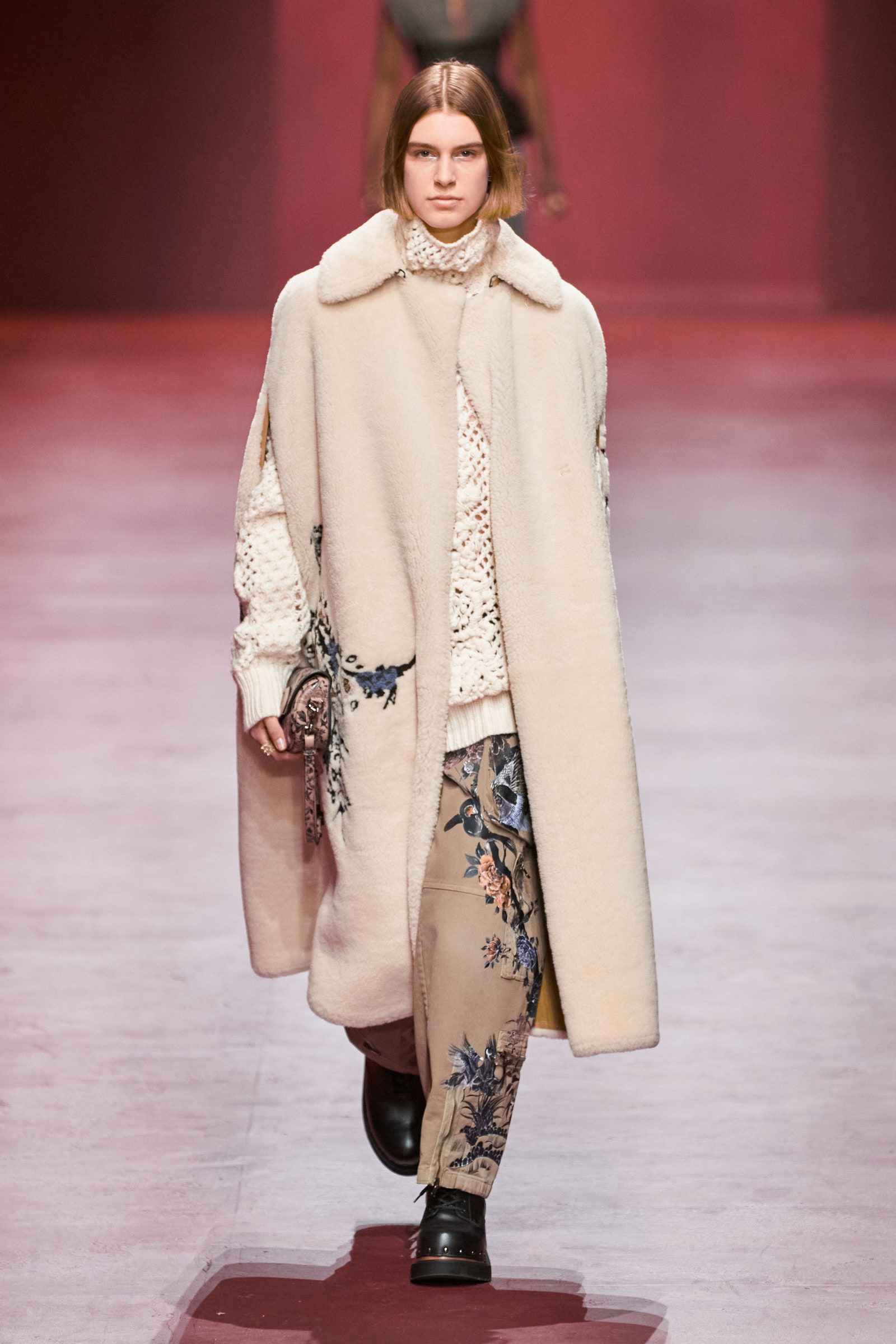 00021-christian-dior-fall-2022-ready-to-wear-paris-credit-gorunway-1.jpeg