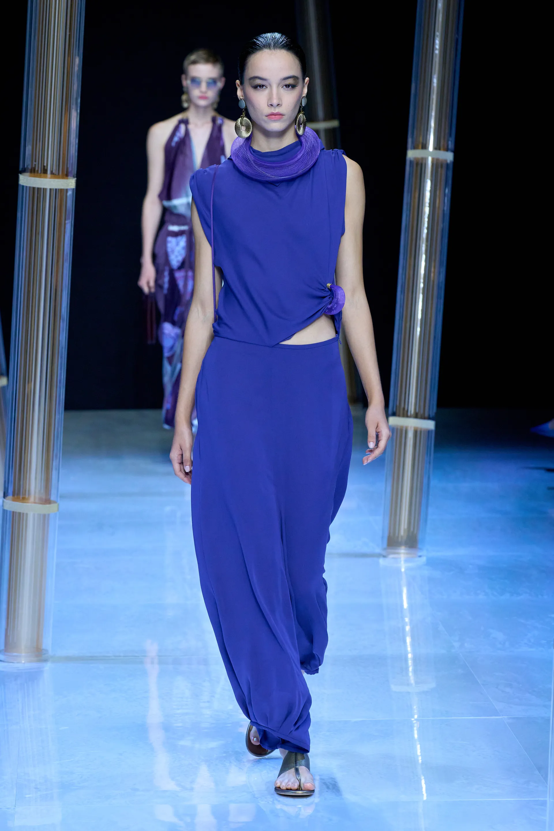 00021-giorgio-armani-spring-2023-ready-to-wear-credit-gorunway